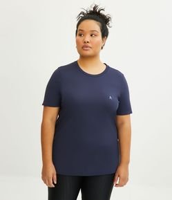 Camiseta Básica Esportiva em Poliamida Curve & Plus Size