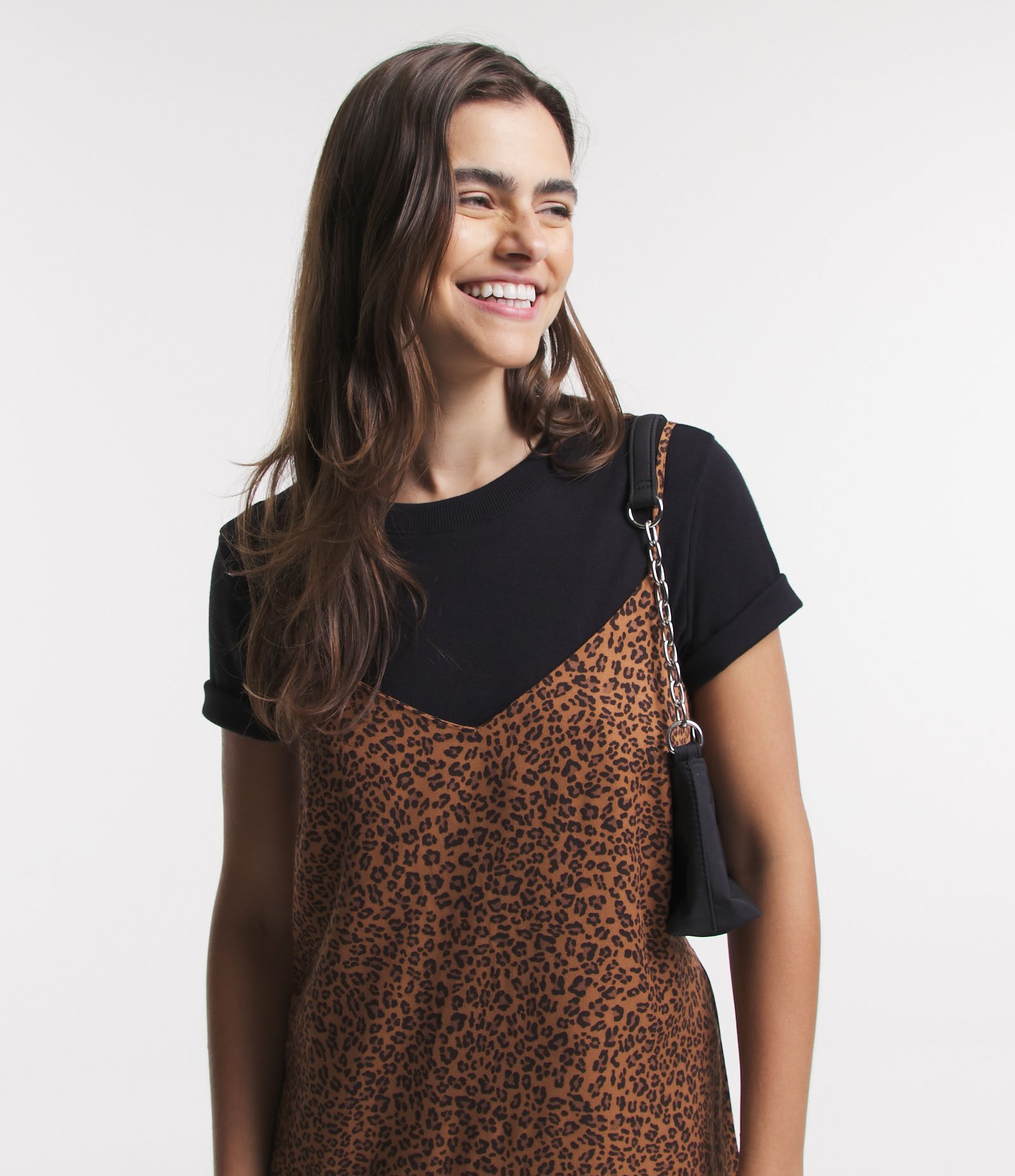 Vestido Curto em Viscose Estampa Animal Print Marrom 4