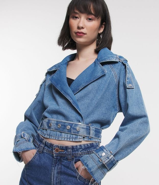 Jaqueta Jeans Estilo Trench Coat com Cinto Azul 4