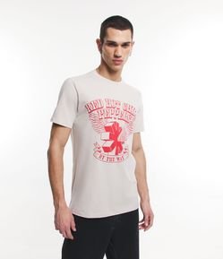 Camiseta Regular com Estampa da Banda Red Hot Chili Peppers