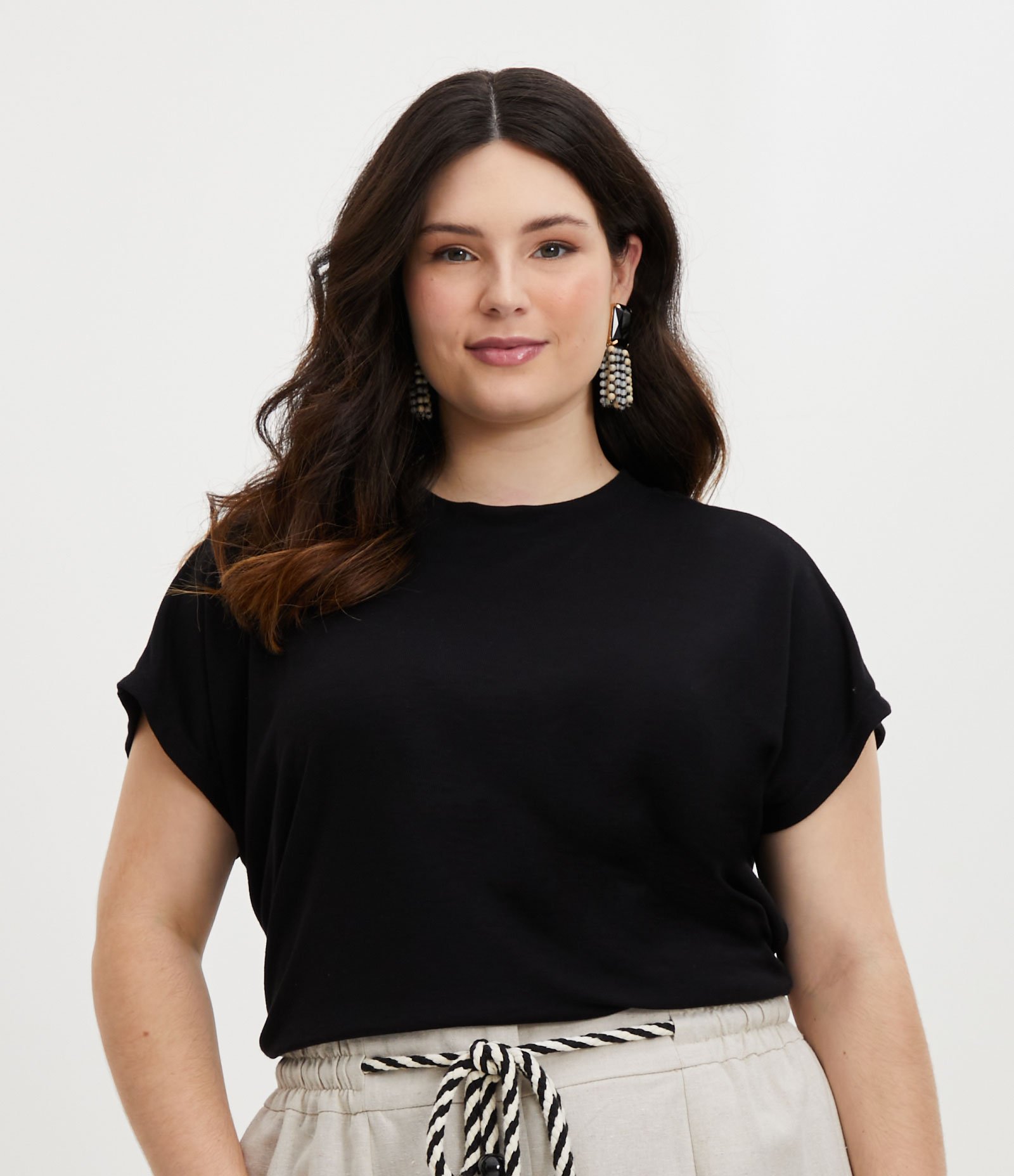Blusa Básica em Ribana e sem Cava Curve & Plus Size Preto 2