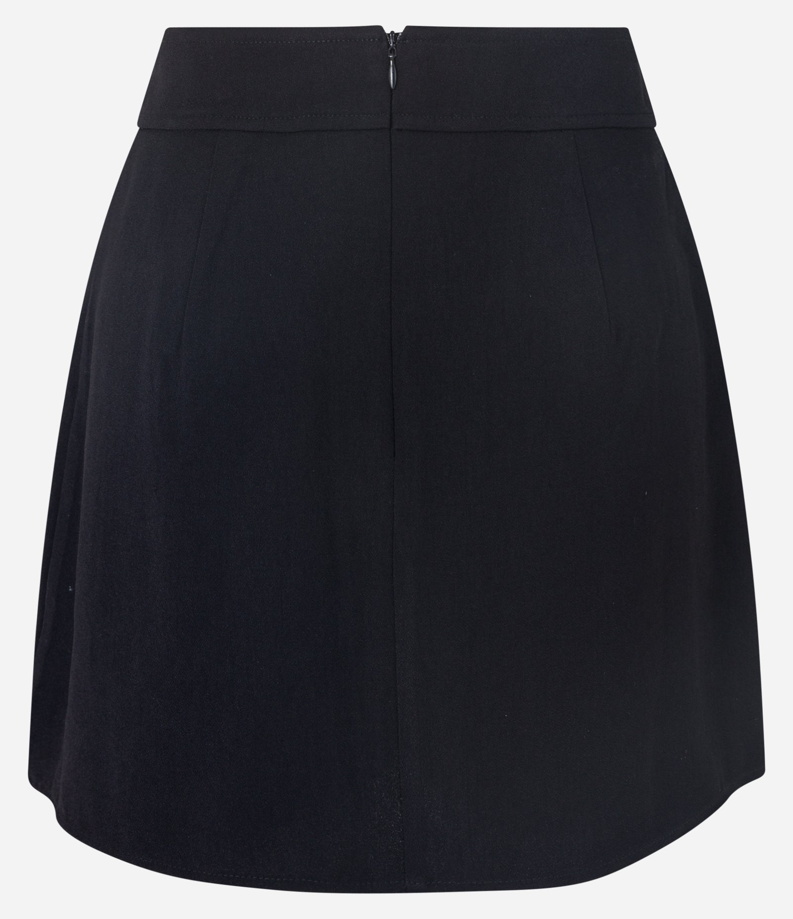 Short Saia Plissado em Crepe com Detalhes de Correntes Preto 2