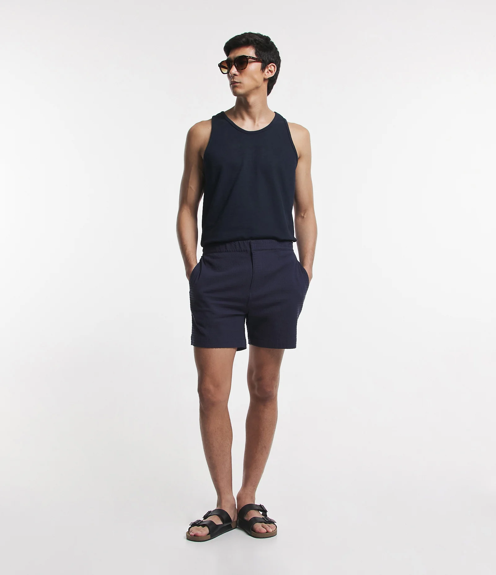 Bermuda Slim em Algodão com Textura e Bolsos Azul Marinho 1