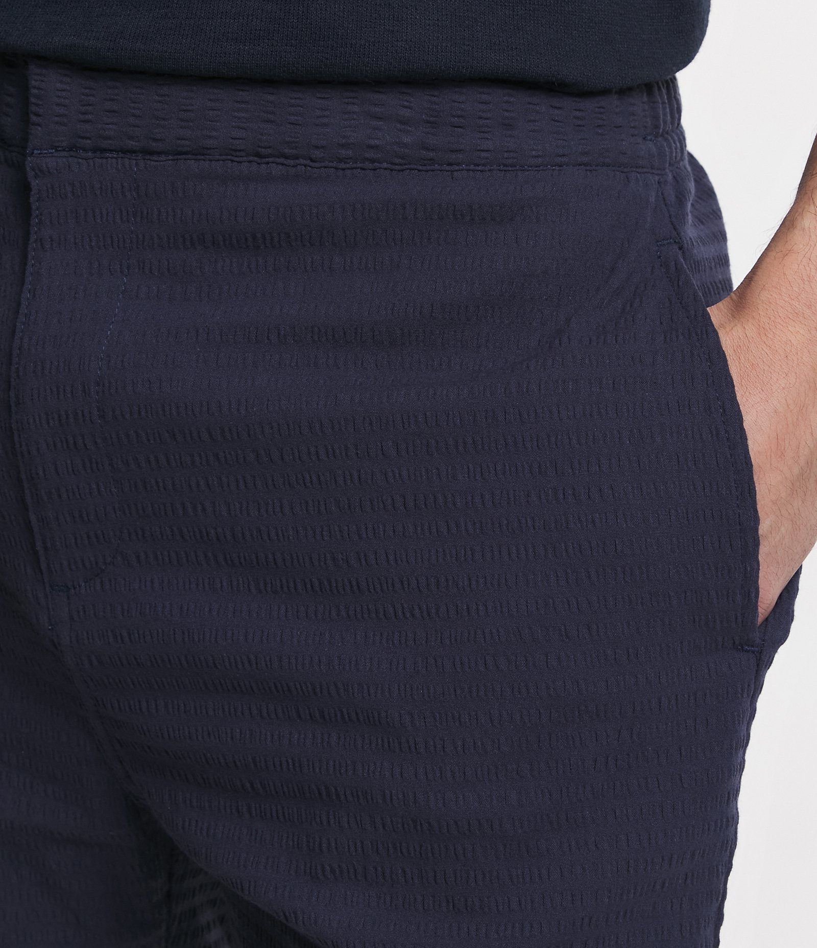 Bermuda Slim em Algodão com Textura e Bolsos Azul Marinho 4