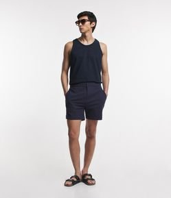 Bermuda Slim em Algodão com Textura e Bolsos