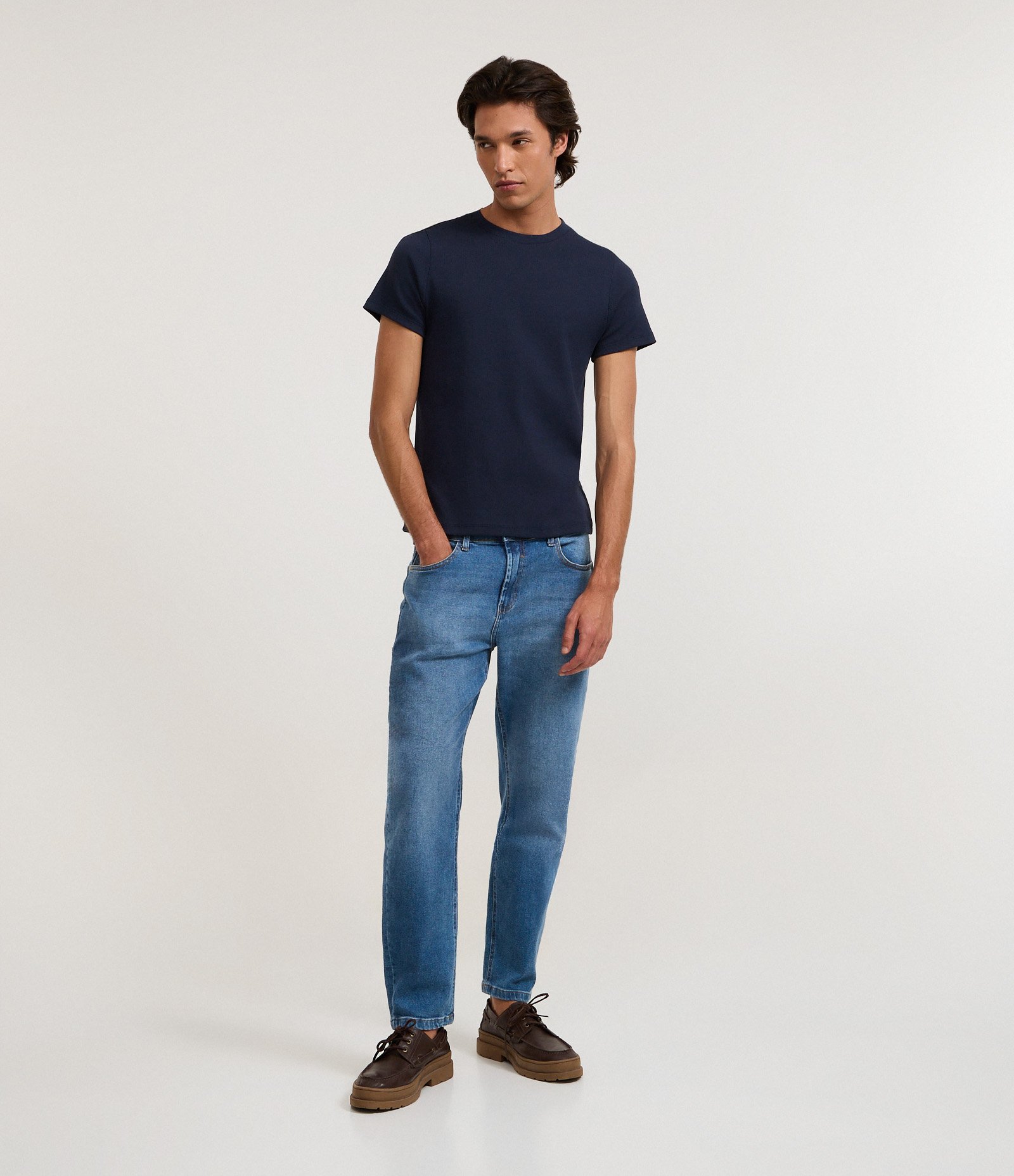 Calça Slim Cropped em Jeans com Efeito Estonado Azul Médio 5