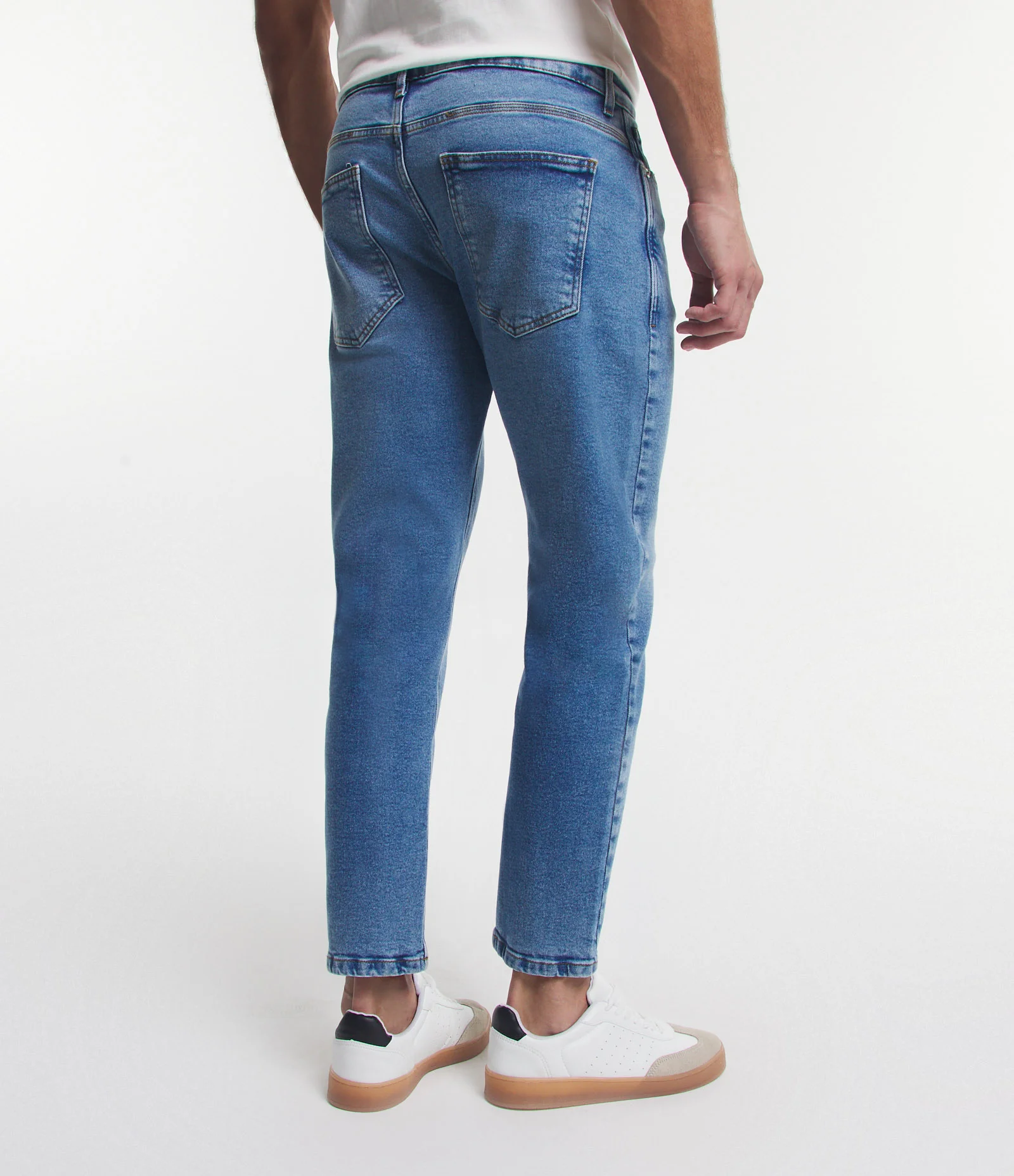 Calça Slim Cropped em Jeans com Efeito Estonado Azul Médio 3