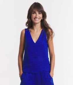 Blusa Regata em Viscolinho com Botões na Lateral