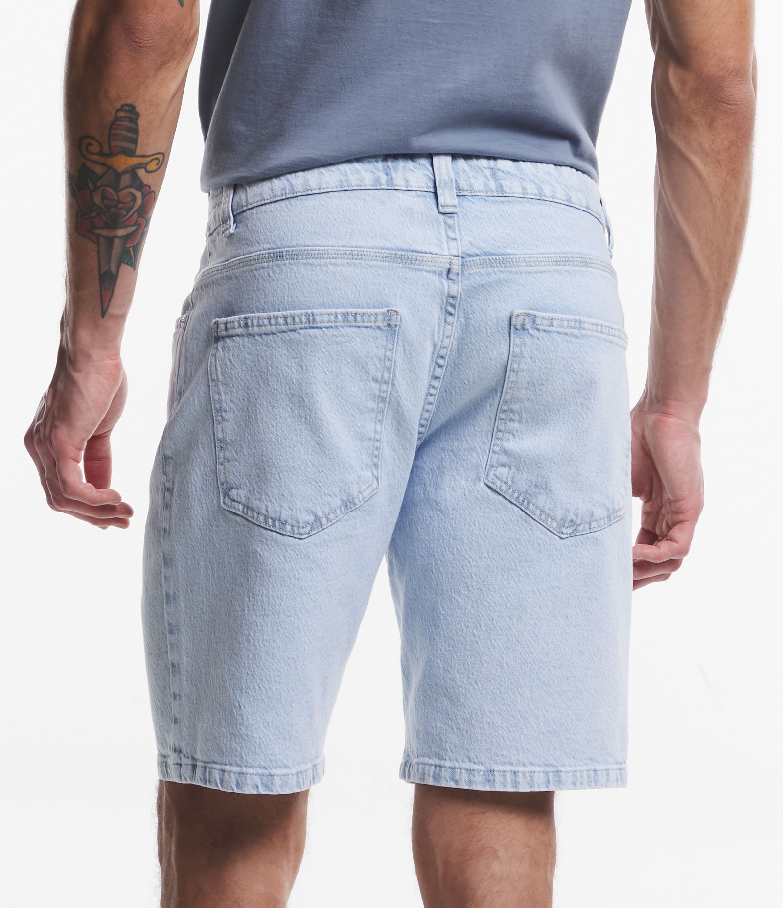 Bermuda Skinny Jeans Delavê com Textura e Bolsos Azul Claro 3