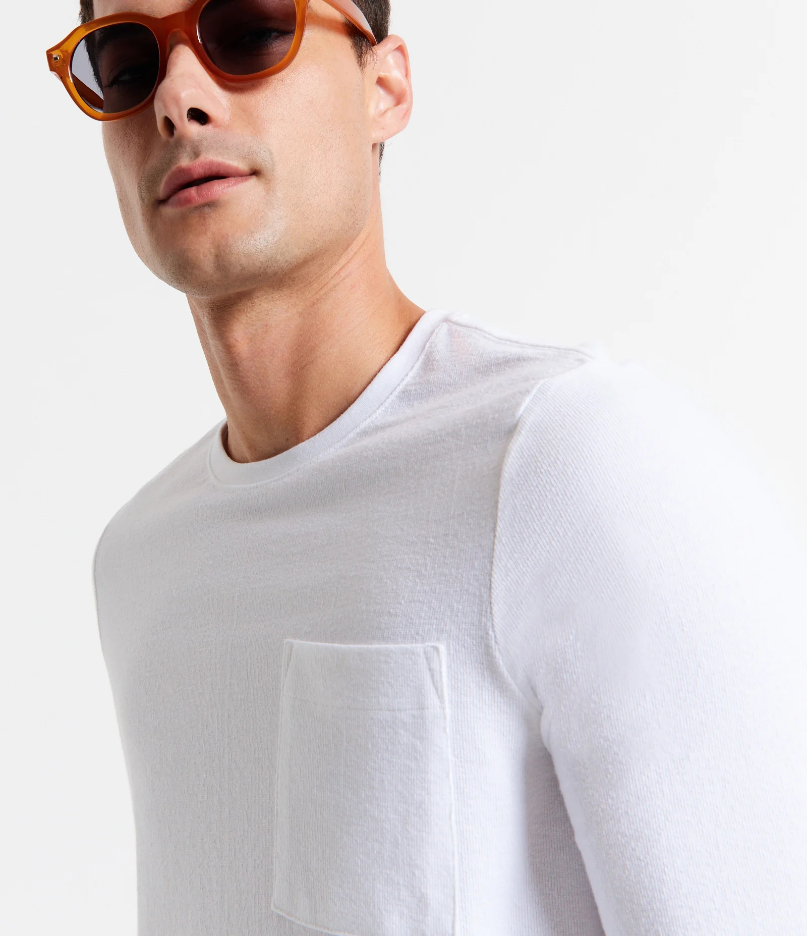 Camiseta em Meia Malha com Textura e Bolso no Peito Branco 3