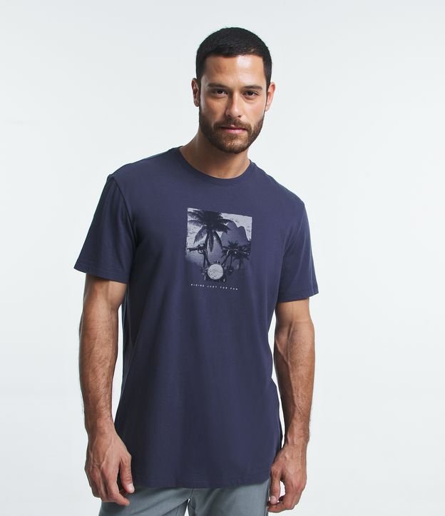 Camiseta Comfort em Meia Malha com Estampa Moto e Paisagem Azul 1