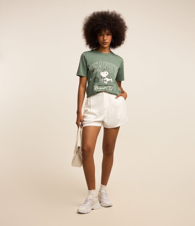 Short Viscose Soltinho e com Textura Maquinetada