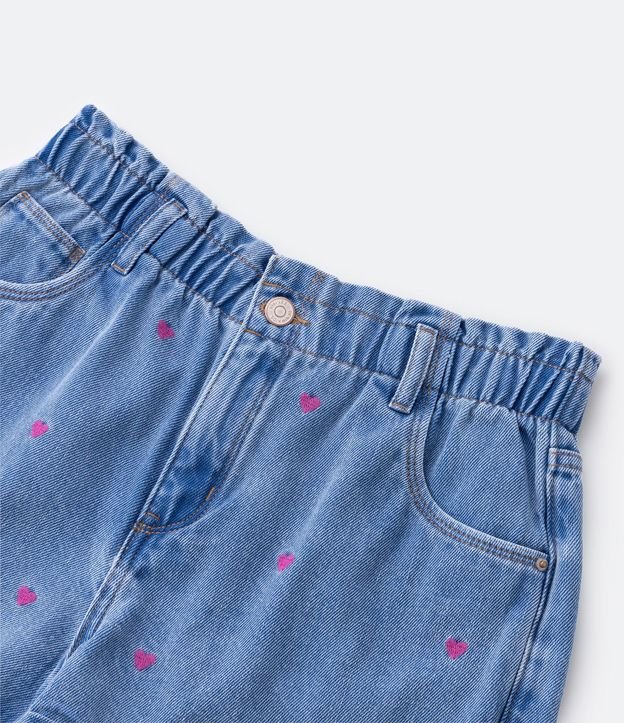 Short Clochard Infantil em Jeans com Corações Bordados - Tam 5 a 14 Anos Azul 3