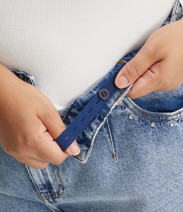 Short Mom Jeans com Aplicações nos Bolsos Curve & Plus Size Azul 5