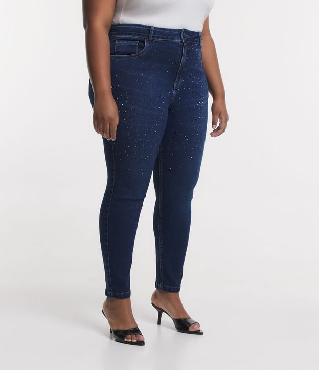 Calça Skinny Jeans com Aplicação de Strass Curve & Plus Size Azul 2