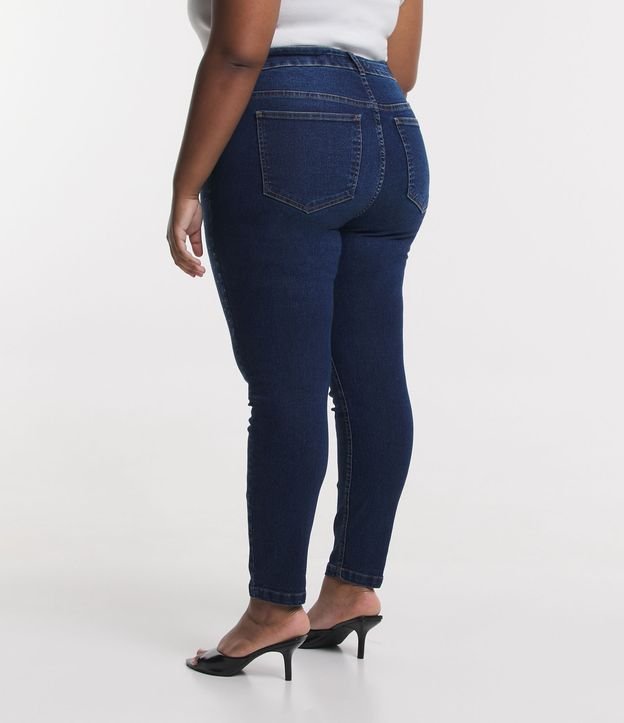 Calça Skinny Jeans com Aplicação de Strass Curve & Plus Size Azul 3