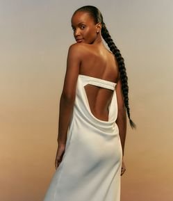 Vestido Midi em Cetim com Decote Degagê nas Costas