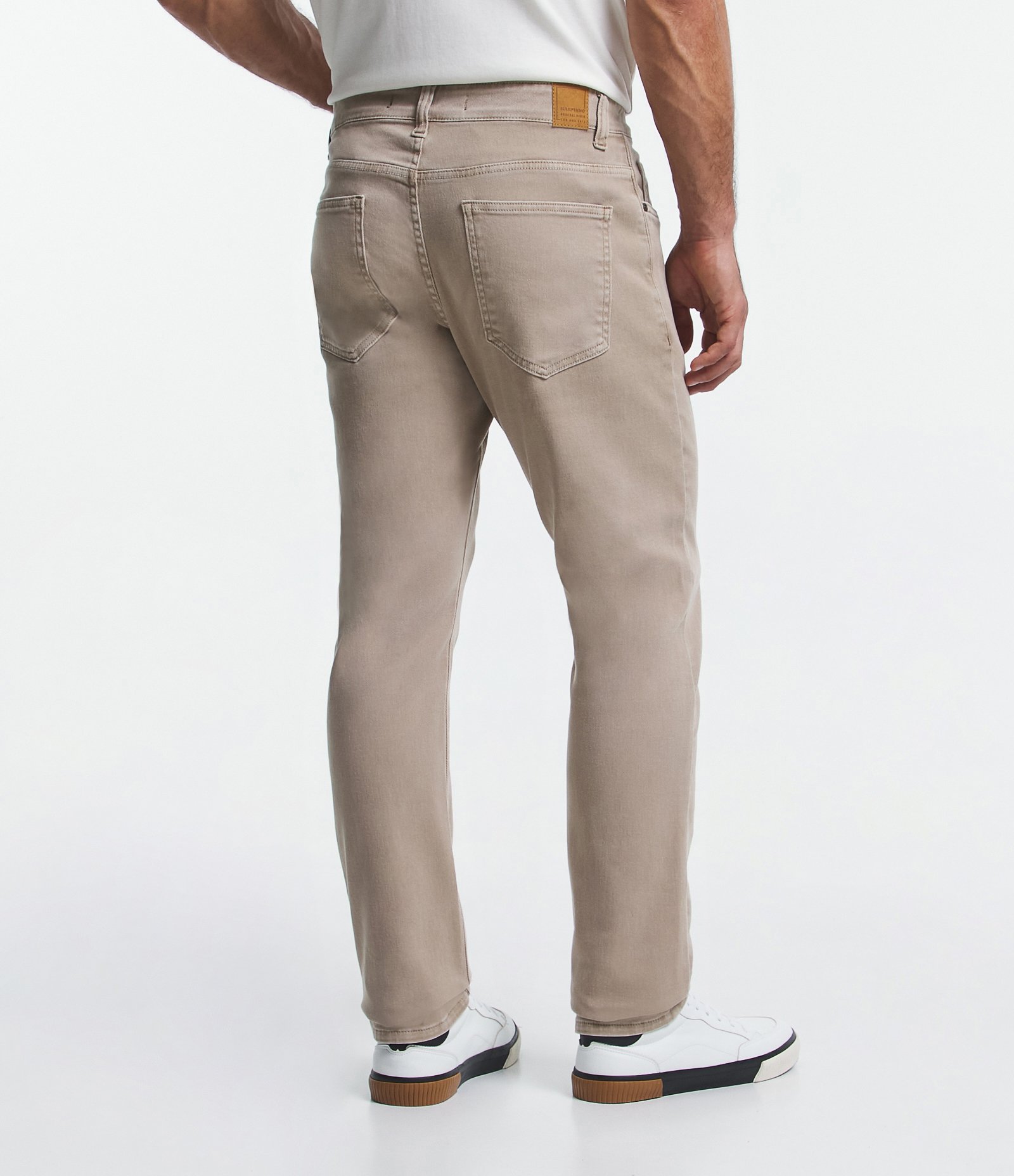 Calça Slim em Sarja com Bolsos 3