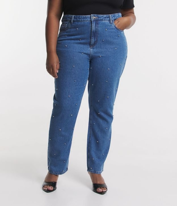 Calça Reta Jeans com Aplicação de Tachas Curve & Plus Size Azul 2
