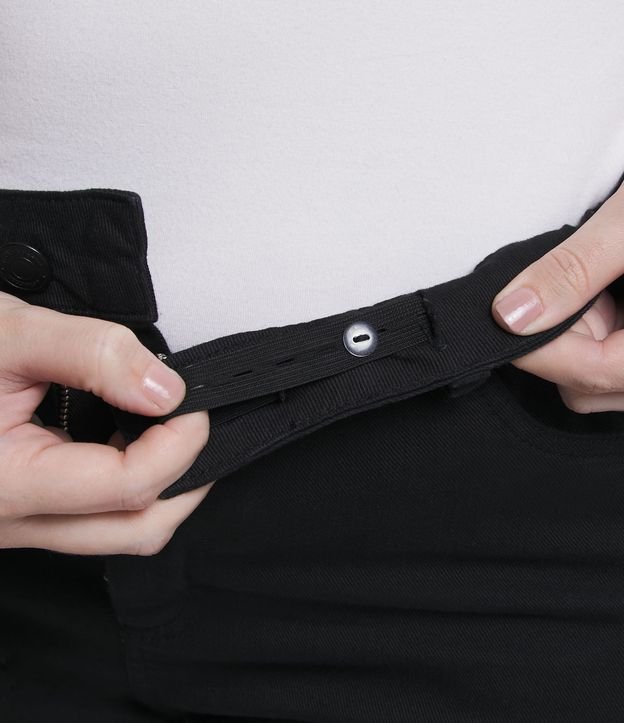Short Hot Pants em Sarja com Barra Dobrada Curve & Plus Size Preto 4