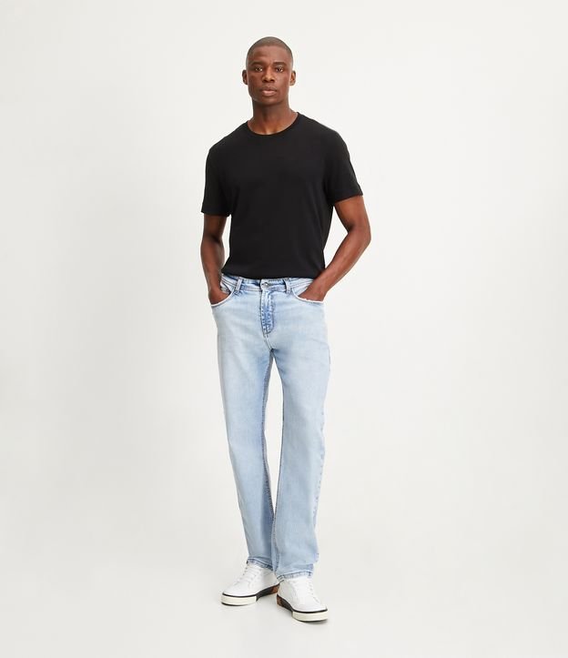 Calça Reta Jeans com Bolsos e Puídos Azul Claro 1