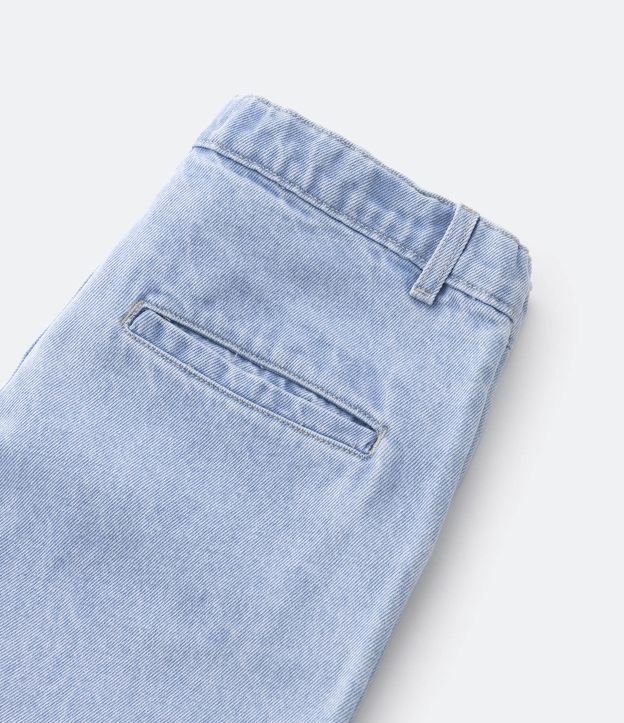 Bermuda Jeans Infantil com Cós Fixo Pregas e Bolso Faca - Tam 5 a 14 Anos Azul Claro 3