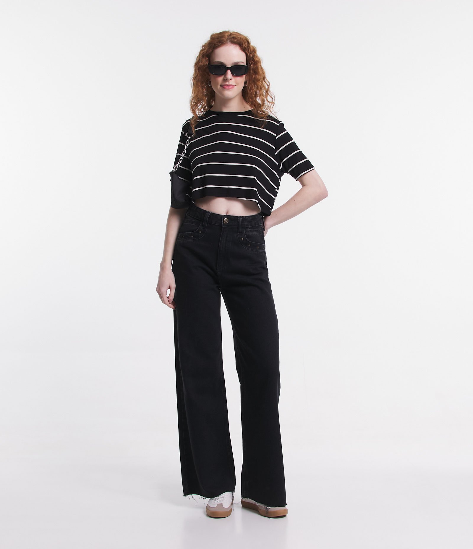 Blusa Cropped Manga Curta em Viscolycra com Estampa de Listras Preto 2