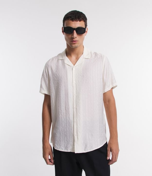 Camisa Boxy em Viscolinho com Listras Texturizadas Off White 1