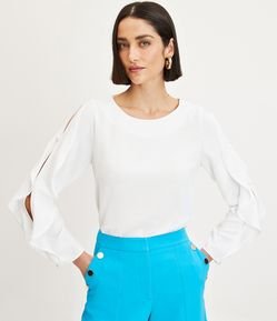 Blusa Texturizada com Babados nas Mangas