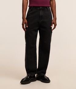 Calça Baggy Jeans com Bolsos Cargo Laterais
