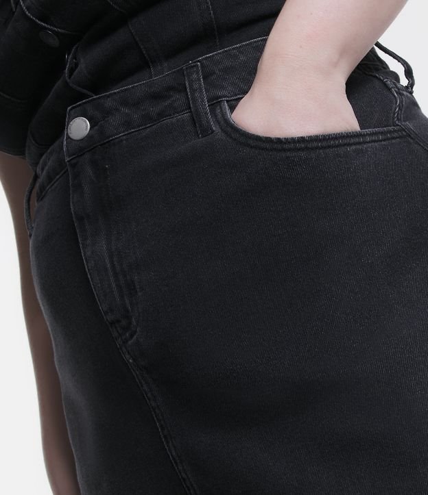 Saia Curta Jeans com Bolsos Curve & Plus Size Preto 4