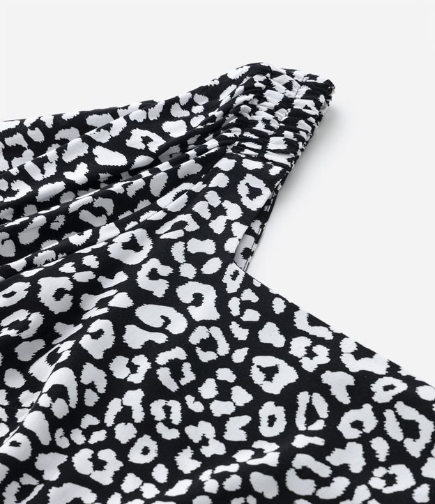 Blusa em Viscose com Estampa Animal Print Onça Curve & Plus Size Preto/ Branco 7