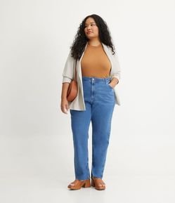 Calça Reta Jeans com Fenda Interna na Barra Curve & Plus Size