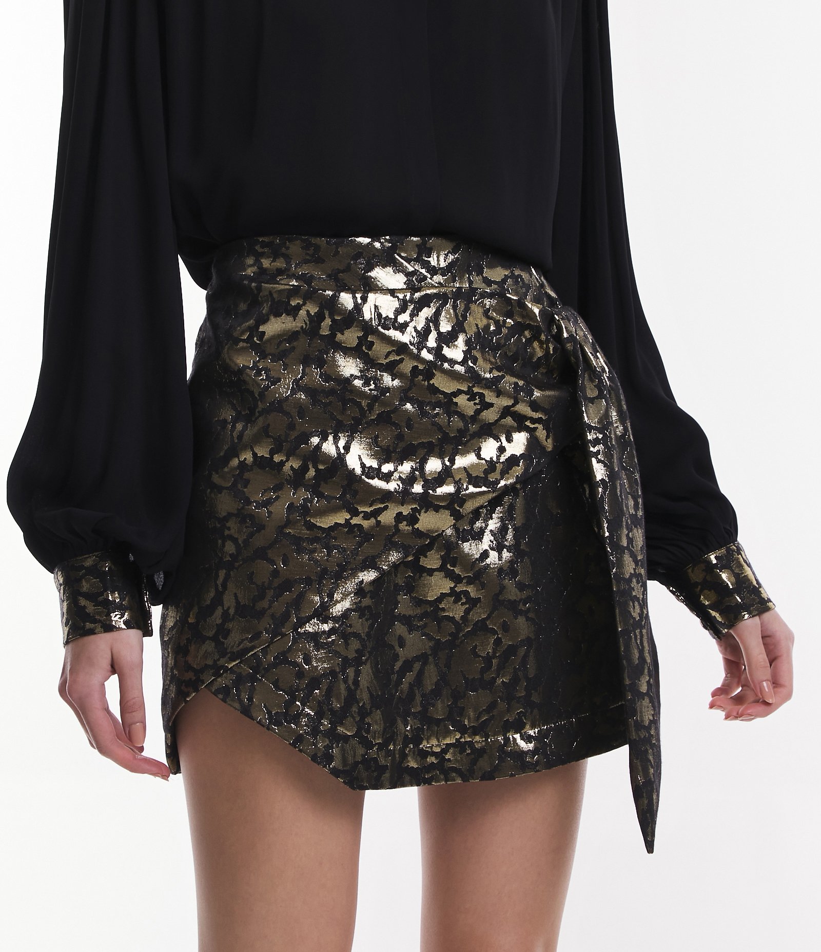 Saia Curta em Jacquard com Cós Diferenciado e Drapeado Lateral Dourado/ Preto 3