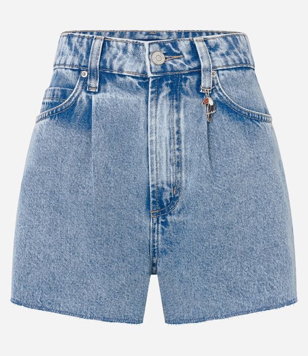 Short Baggy em Jeans com Pences e Pingente de Tucaninho Azul 5