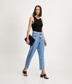 Calça Reta Cintura Alta em Jeans com Bolsos e Brilho Aplicado