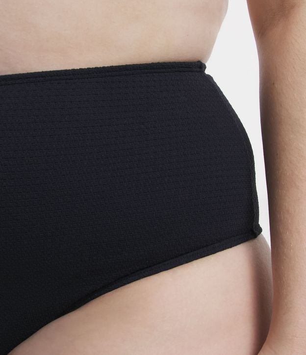 Biquíni Calcinha Hot Pants em Microfibra Texturizada Curve & Plus Size Preto 4