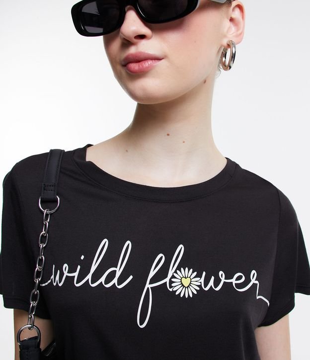 Camiseta Manga Curta em Meia Malha com Lettering Wild Flower Preto 4