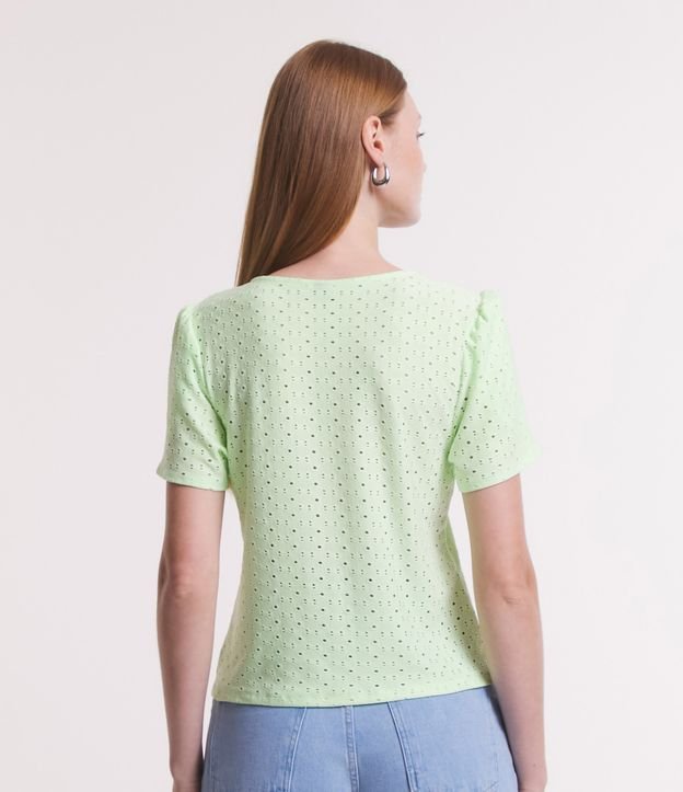 Blusa em Laise com Manga Bufante e Detalhe Sobreposto Verde 4