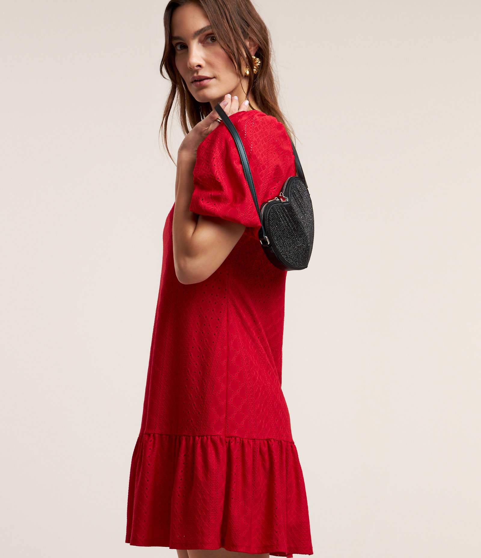Vestido Curto em Laise com Manga Bufante e Babado na Barra Vermelho 4