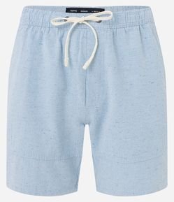 Bermuda de Passeio Texturizada com Cós Elástico e Recortes