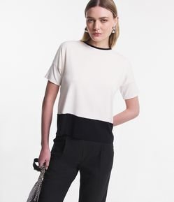 Blusa Manga Curta em Viscose com Barra Contrastante