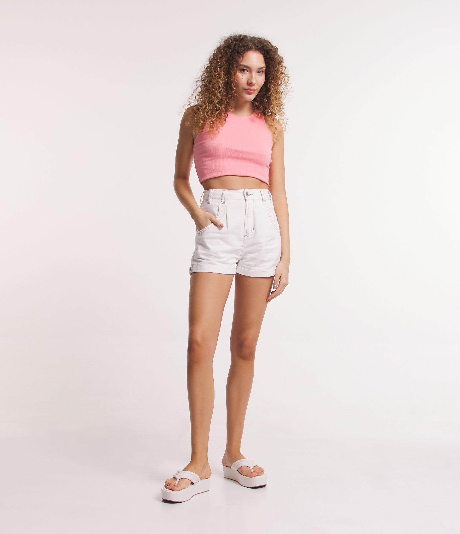 Blusa Cropped sem Manga em Algodão com Textura Canelada Rosa 2