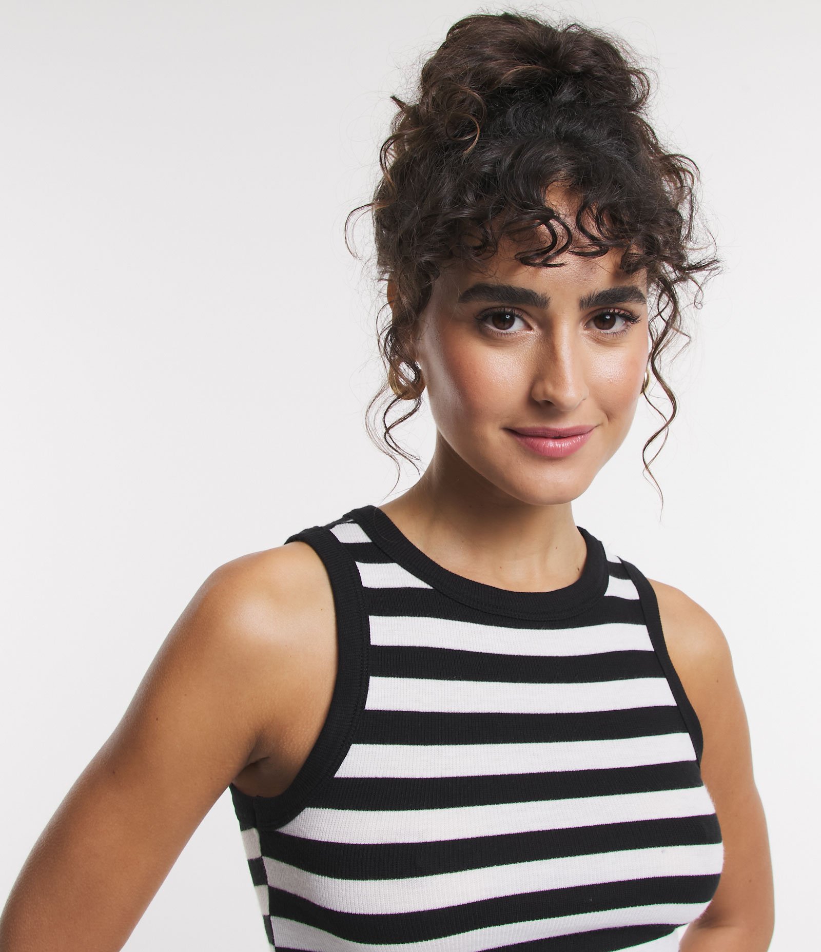 Blusa Regata em Viscose Listrada e com Textura Preto 4