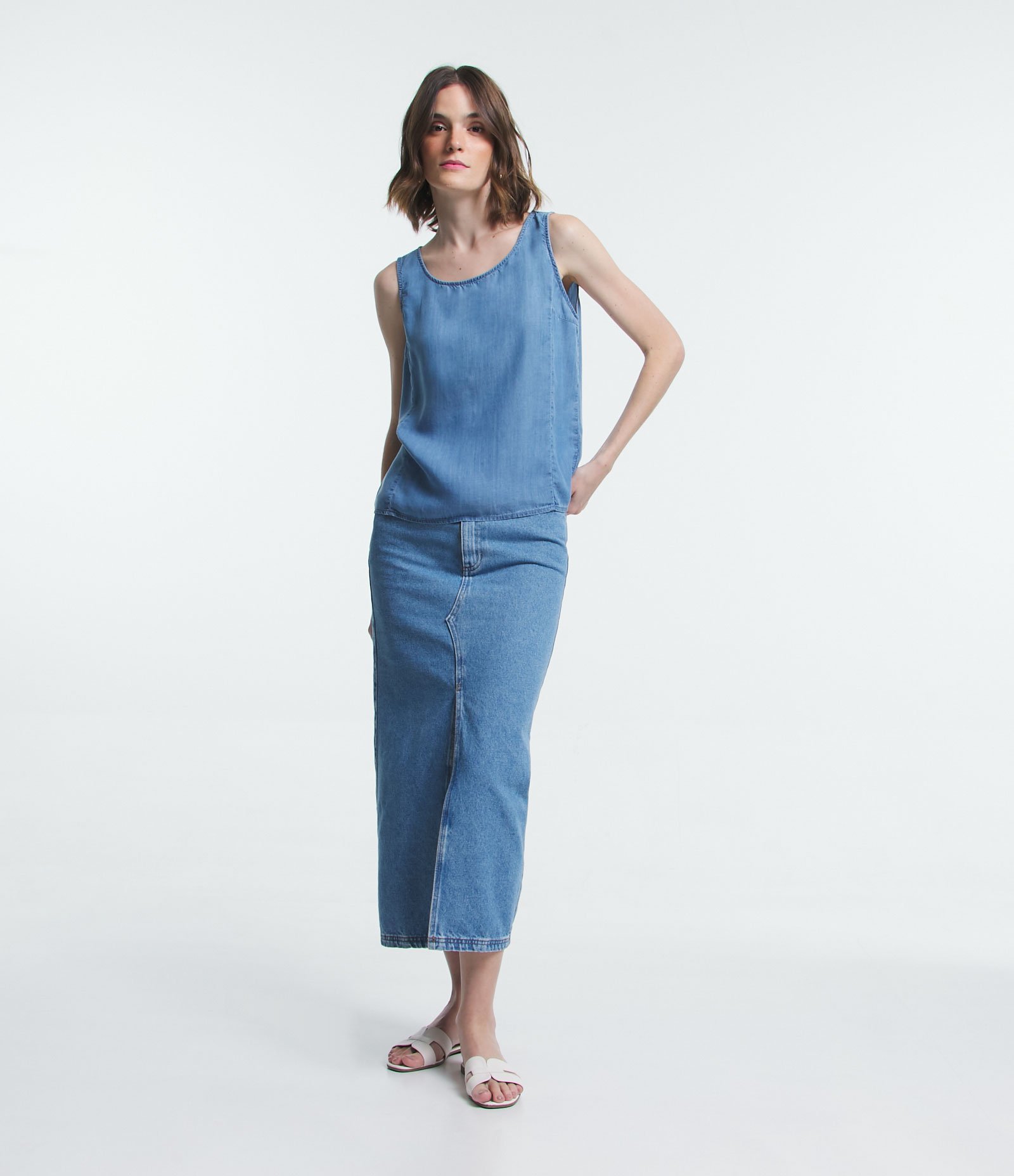 Blusa Sem Manga em Jeans com Decote U Azul 2