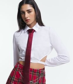 Camisa Cropped em Tricoline com Recorte Vazado e Amarração
