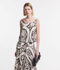 Blusa Sem Manga em Viscose com Flores Figurativas Estampadas