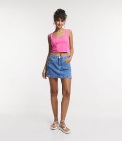 Saia Curta em Jeans com Fendinhas nas Laterais