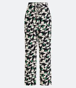 Calça Fluída em Crepe com Bolsos e Onças Estampadas