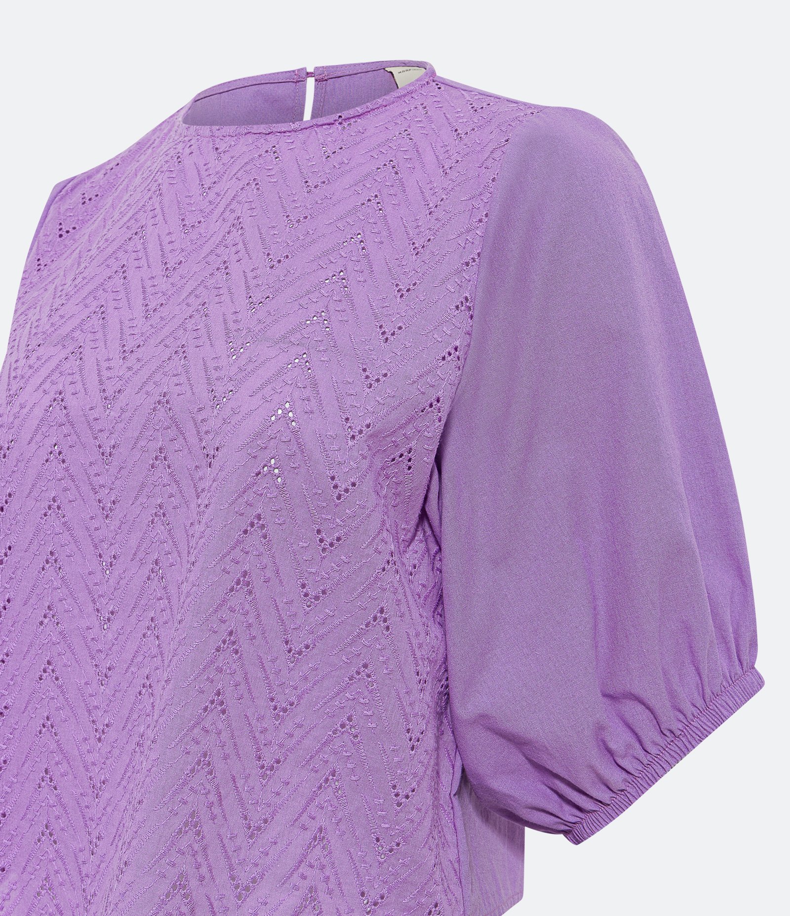 Blusa Manga Bufante em Laise com Textura Vazada Lilás 2